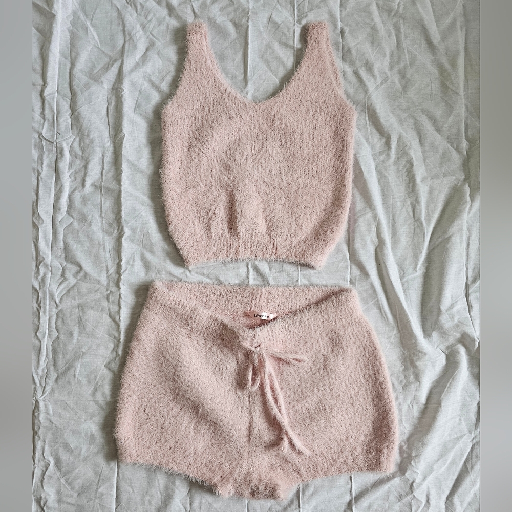 La Vie En Rose XS Soft Fuzzy Tank & Drawstring Shorts Set - Light Pink